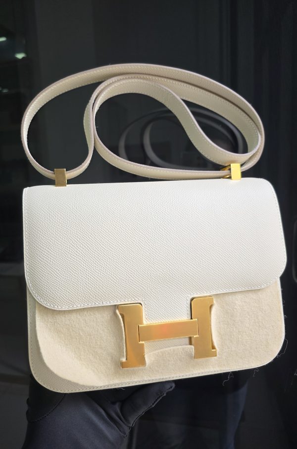 Hermes Constance 24