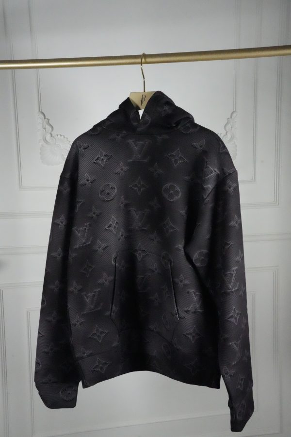 lv sweater