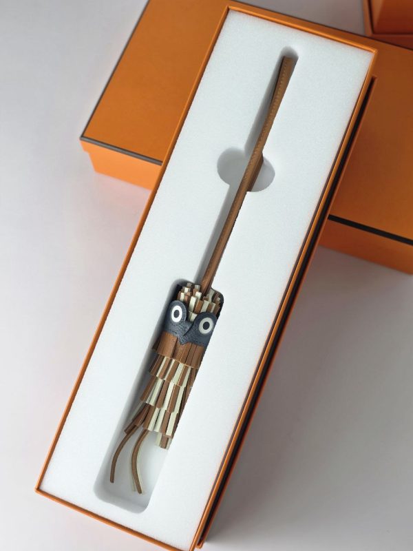 Hermes charm - Image 3