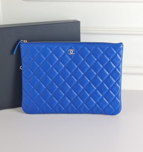 Chanel clutch