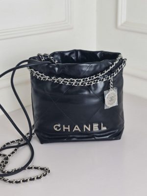 Chanel hobo