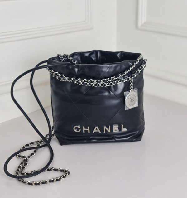 Chanel hobo