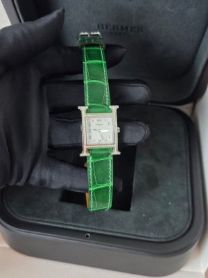 Hermes watch size pm & diamond