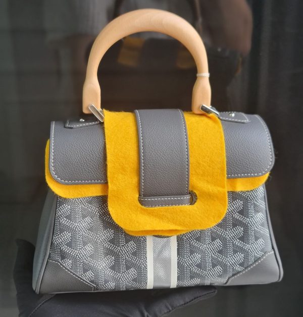 Goyard saigon size mini