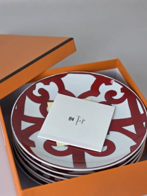 Hermes plates
